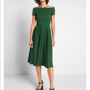 ModCloth Green Off The ShoulderScalloped Neckline Holiday Dress NWT